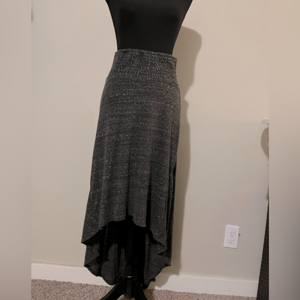 Xhileration high low skirt. Size M. Dark heather grey.